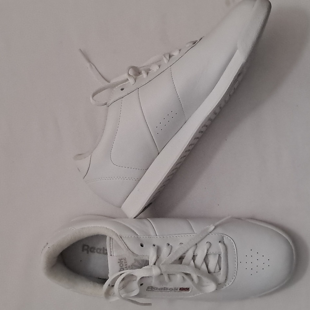 Reebok Men's Size 10 Leather Classic Sneaker